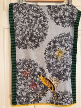 Anthropologie 100% Cotton Botanical Bird Dish Towel